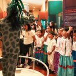 Brinda Evelyn Salgado experiencia educativa fuera del aula a estudiantes de Ñuu Savi