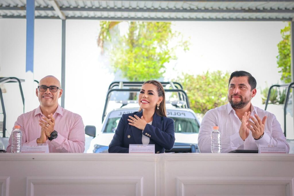 Evelyn Salgado entrega más de 328 MDP en equipo para fortalecer la seguridad en Guerrero