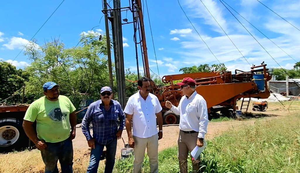 Fortalece Evelyn Salgado los servicios básicos, instruye la construcción de pozo profundo en Tepecoacuilco