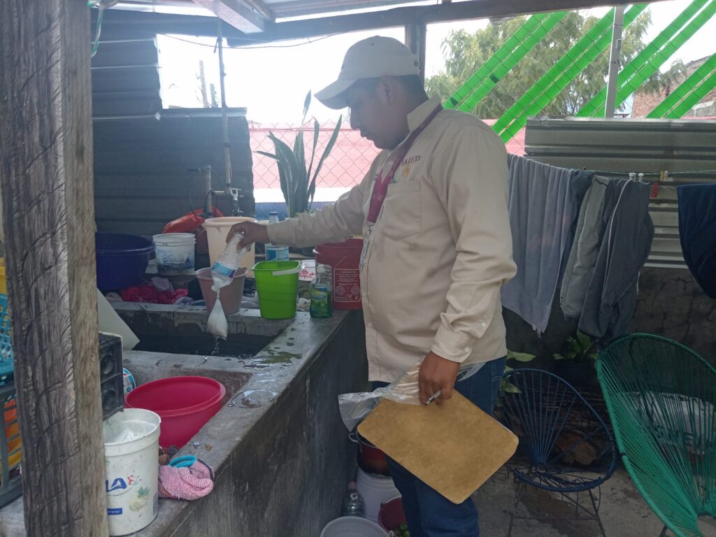 Secretaría de Salud prioriza el combate al dengue en albergues y zonas afectadas por el huracán John en Guerrero