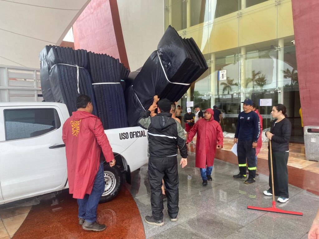 Logra la gobernadora Evelyn Salgado gestiones exitosas en apoyo a la población durante la contingencia por “John”