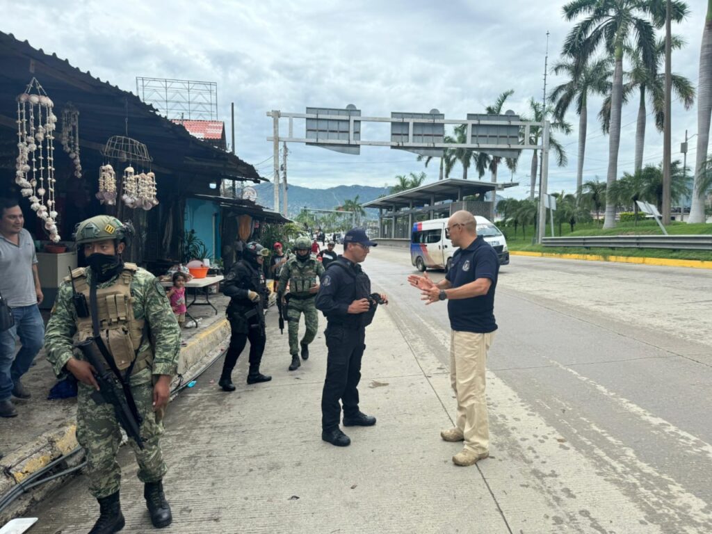 Implementa Evelyn Salgado operativo para agilizar ingreso de ayuda humanitaria y reabasto de productos de primera necesidad en Acapulco