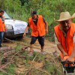 Brigadas de la SEDEPIA trabajan en la apertura de caminos en la región de la Montaña