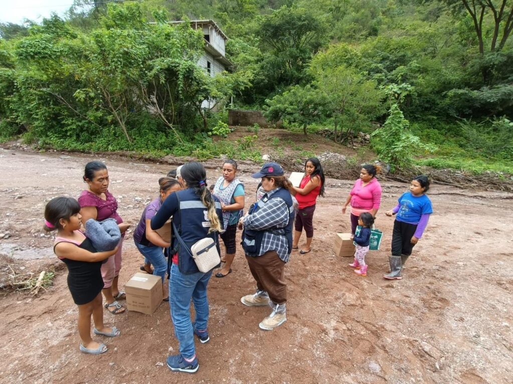 Con el apoyo solidario de la gobernadora Evelyn Salgado, llega ayuda a comunidad de Xalpatláhuac en La Montaña