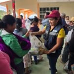 La gobernadora Evelyn Salgado continúa atendiendo a las comunidades damnificadas de la región de la Montaña