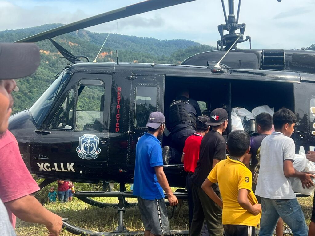 Envía Evelyn Salgado apoyos alimentarios en la comunidad de Tierra Colorada de Chilpancingo