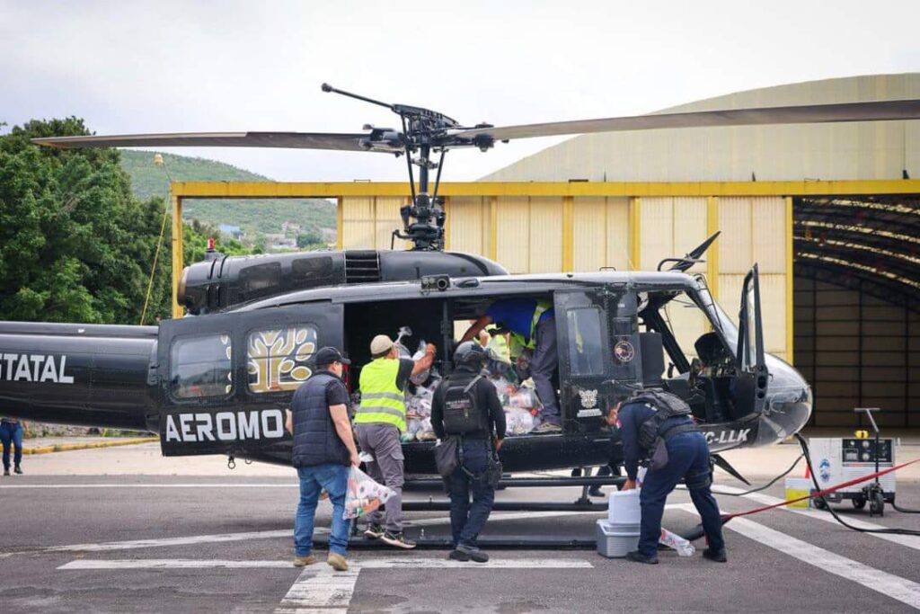 Gobernadora Evelyn Salgado despliega Aeromóvil con más ayuda humanitaria para apoyar a comunidades afectadas de La Sierra