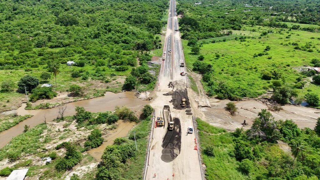 Gobierno del Estado rehabilita el viaducto Diamante y se normaliza la circulación vehicular