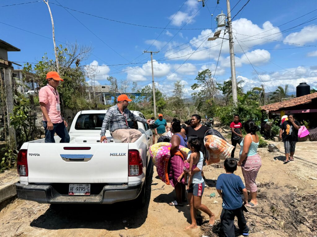 SEPLADER mantiene trabajos permanentes para tender zonas afectadas por el huracán John