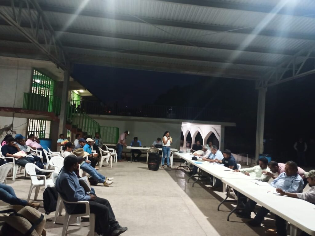 Gobierno del Estado y Tlachinollan evalúan acciones por afectaciones en la región de la Montaña