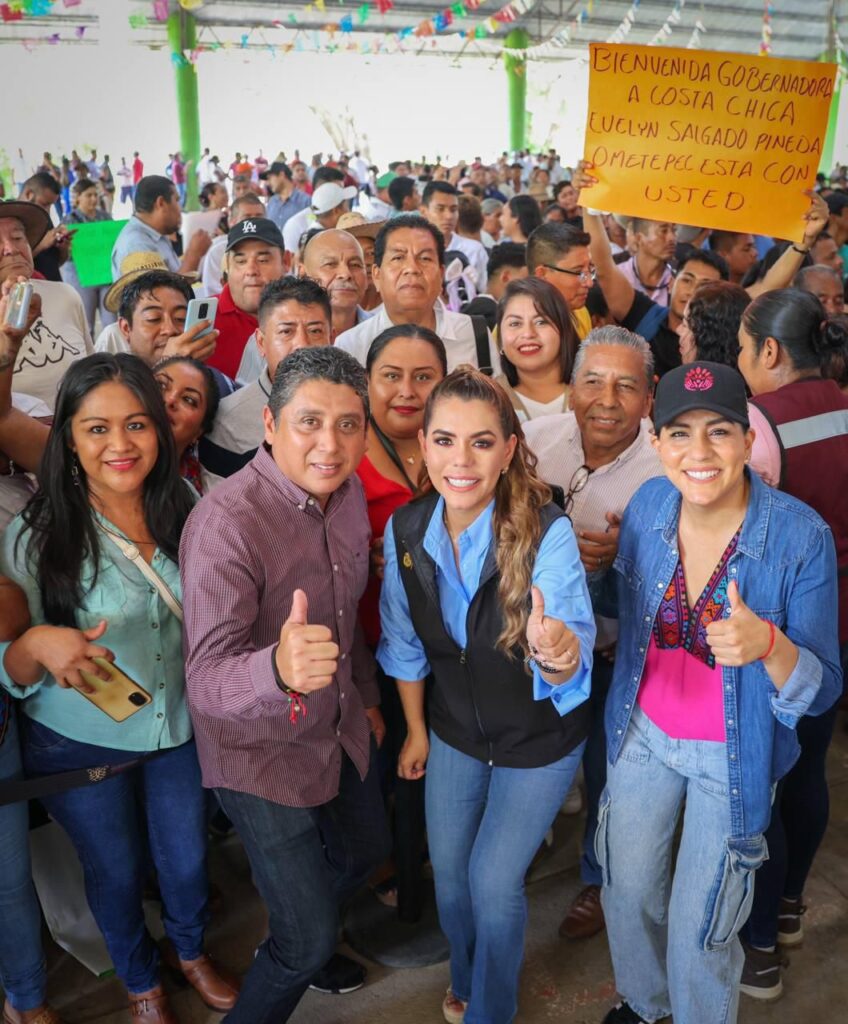 Lleva la gobernadora ayuda humanitaria a la población de la Costa Chica afectada por John