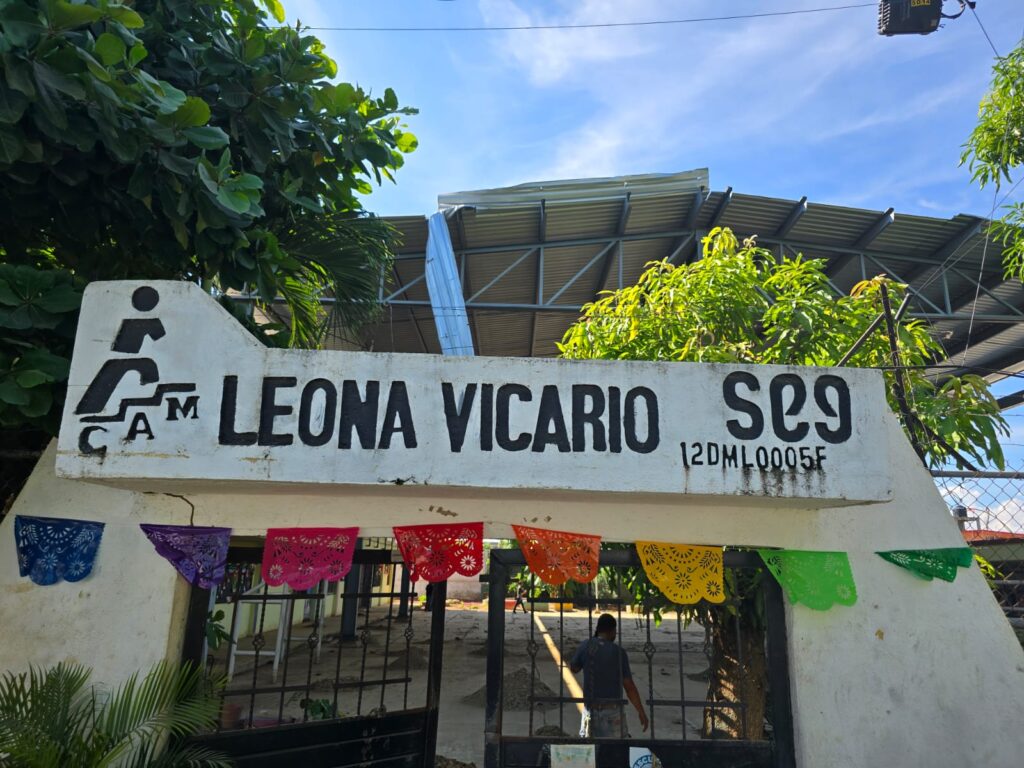 Gobierno de Guerrero garantiza servicios básicos en las escuelas del estado