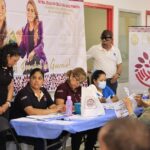 DIF Guerrero apoya a grupos de atención prioritaria con entrega de aparatos auditivos y lentes