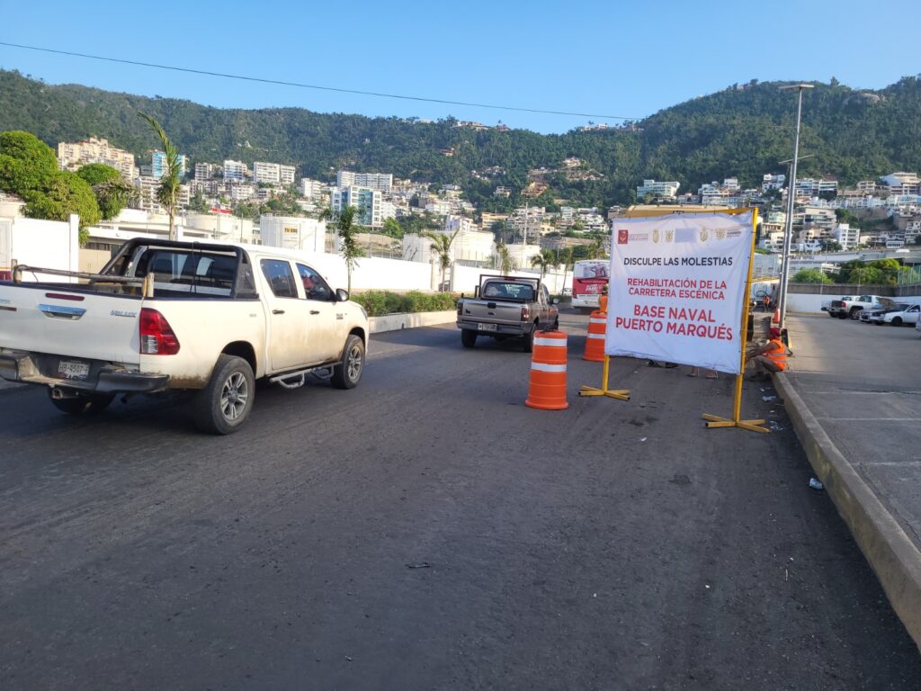 Avanzan trabajos de mantenimiento y rehabilitación en la Escénica en Acapulco