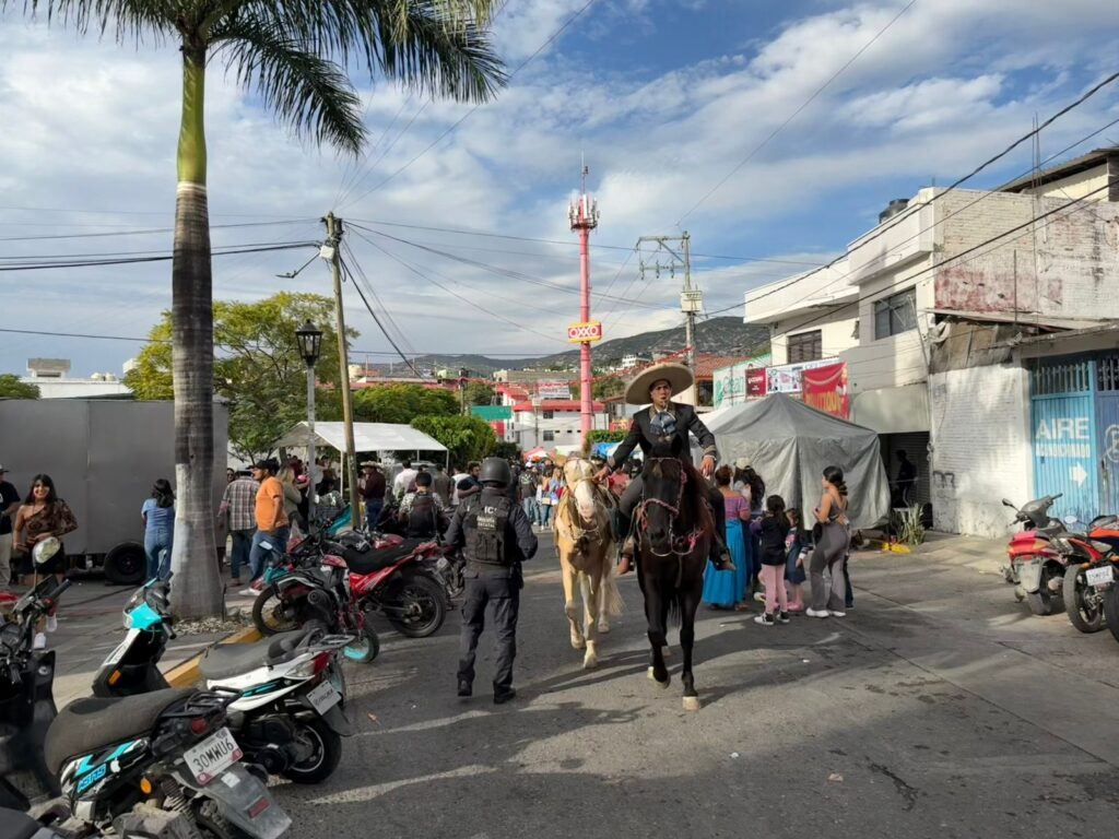 Elementos de la Policía Estatal, se mantienen en las calles de #Chilpancingo