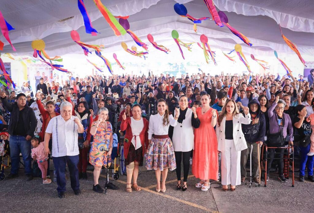 Conmemora Evelyn Salgado el Día Internacional de las Personas con Discapacidad con entrega masiva de aparatos funcionales