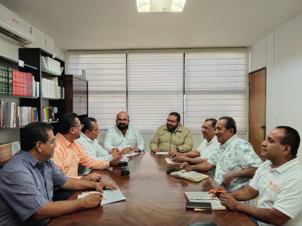 Gobierno de Guerrero y SNTE Sección 14 logran acuerdos para atender demandas laborales