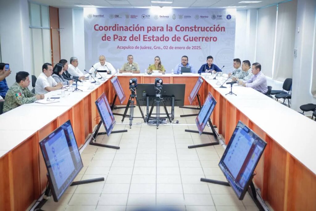 La gobernadora Evelyn Salgado reconoce a fuerzas de seguridad por éxito en la Gala de Pirotecnia