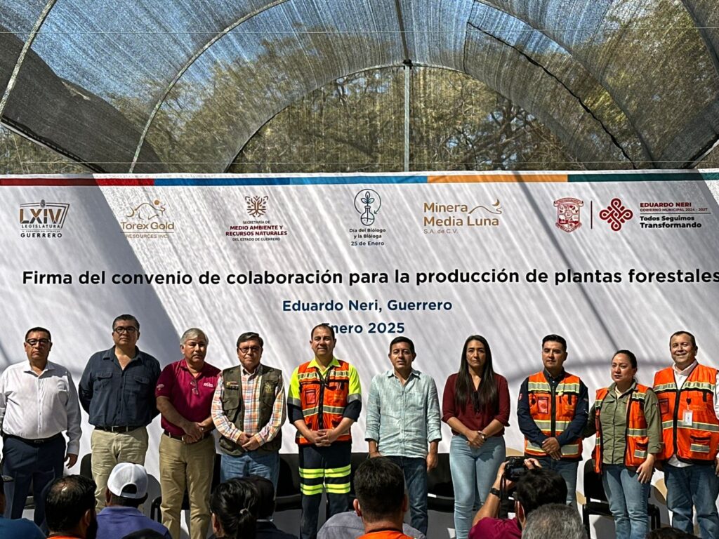 Firman Semaren y Minera Media Luna Convenio de Coordinación para la Producción de 100 mil plantas forestales