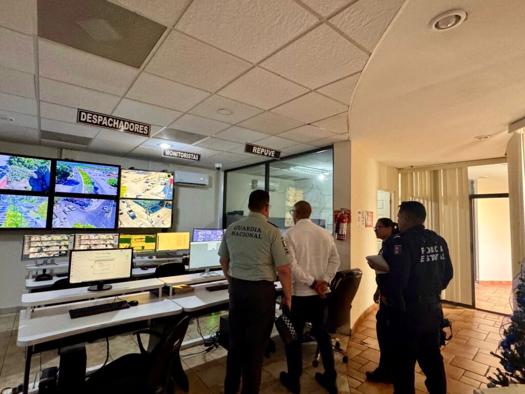 Supervisa el titular de la SSP Guerrero, Josué Barrón el fortalecimiento de videovigilancia en la Región Norte