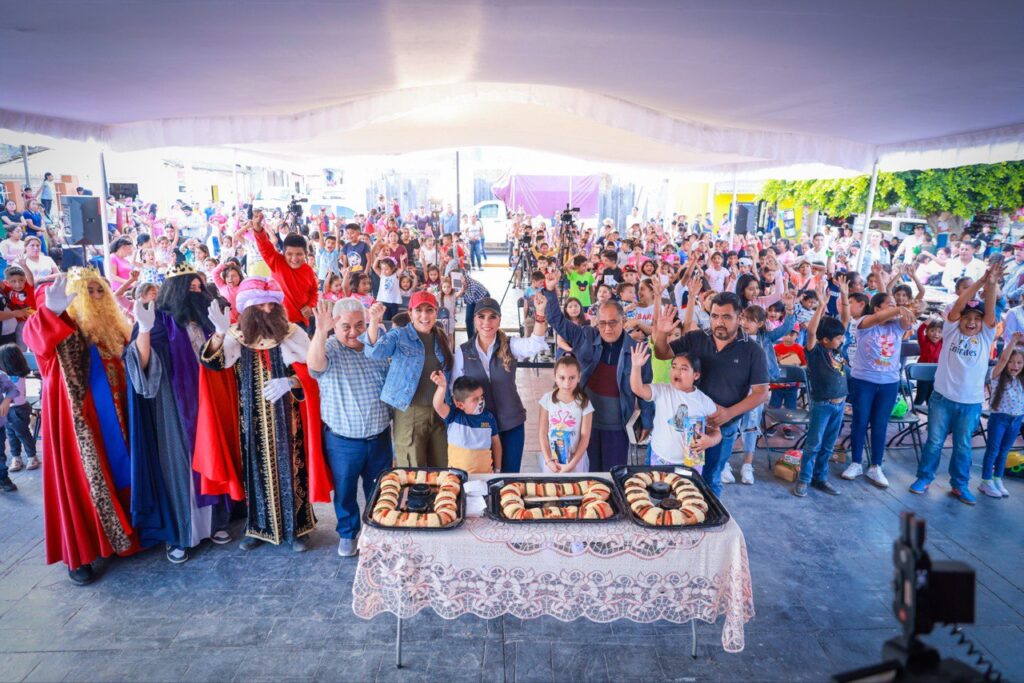 Alegría y esperanza lleva Evelyn Salgado a la Sierra de Chilpancingo con la Gira del Juguete