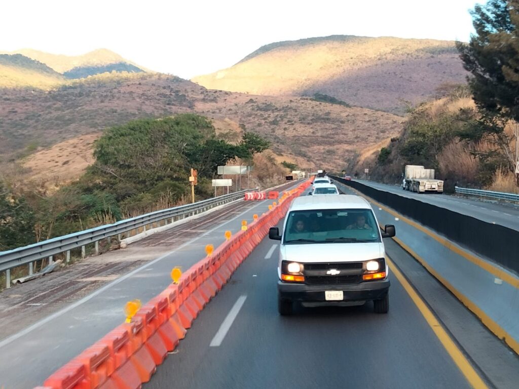 El personal del Gobierno del Estado y de la Secretaría de Seguridad Pública camino a realizar la Feria de Paz en las instalaciones del CICI