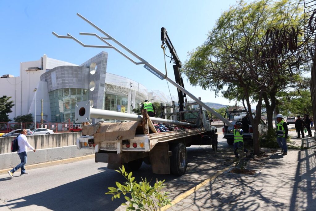 Continúa gobierno del estado con los trabajos de mejoramiento de la imagen urbana de Chilpancingo