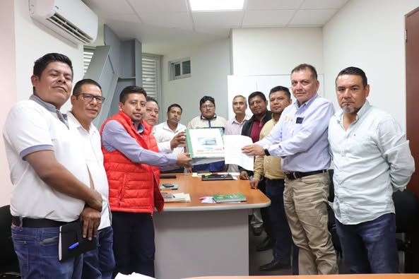 Abel Bruno Arriaga, acompañó a maestros de la Preparatoria Popular indígena.
