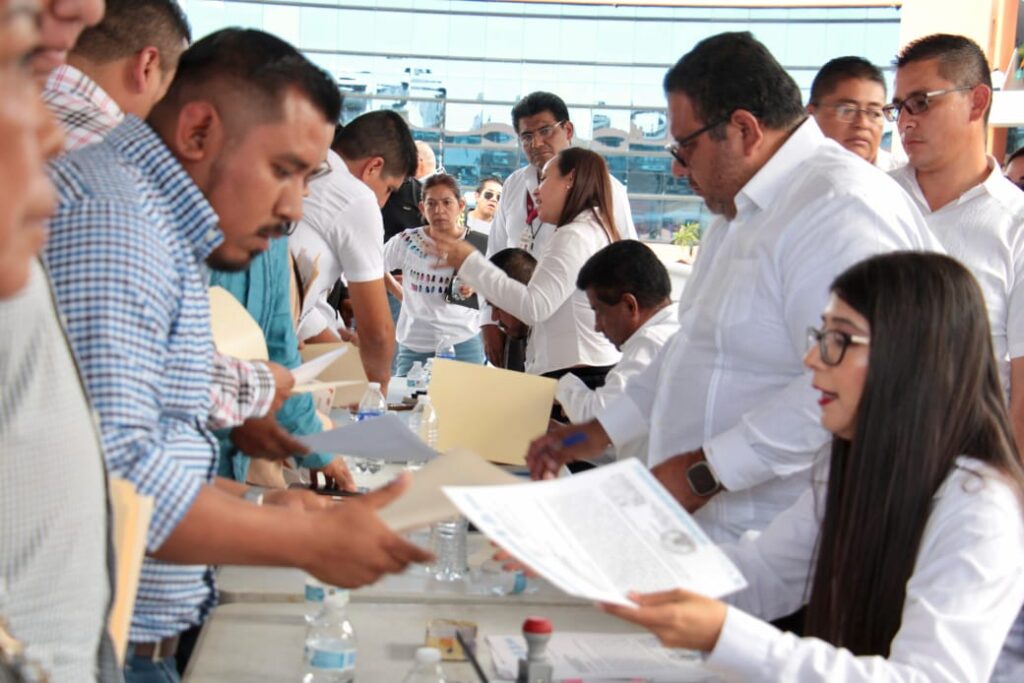 Gobierno de Guerrero refrenda compromiso con municipios de la región Centro y Montaña