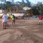 En Acapulco continúan trabajos de limpieza y cribado de arena en playas Larga, Manzanillo y Honda