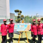 Presentan el billete conmemorativo de la Lotería Nacional con motivo de los 90 años del espectáculo de la Quebrada