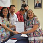 Productores de mezcal, agroindustriales y artesanos, reciben certificaciones y licencias para promover sus productos: SEFODECO