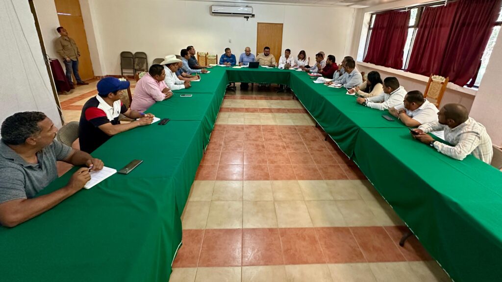 Gobierno del Estado fortalece atención y colaboración con municipios de la Montaña para trabajar en coordinación