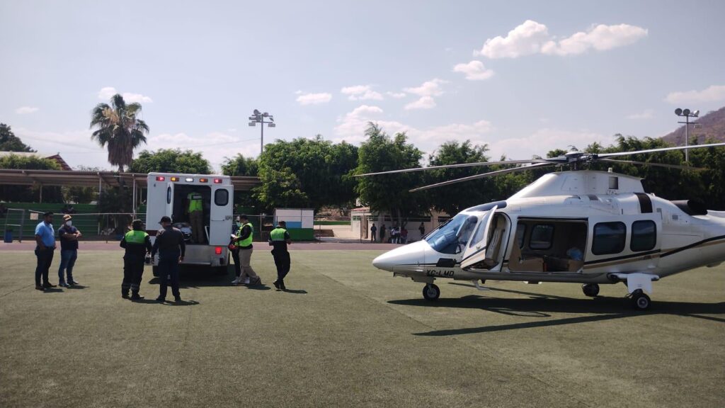 Coordinan Gobierno de Guerrero y la CRUM, traslado aéreo de paciente pediátrico para atención médica integral.