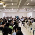 Turistas nacionales y extranjeros disfrutan el Concierto “Diálogos con Colores” de la OFA