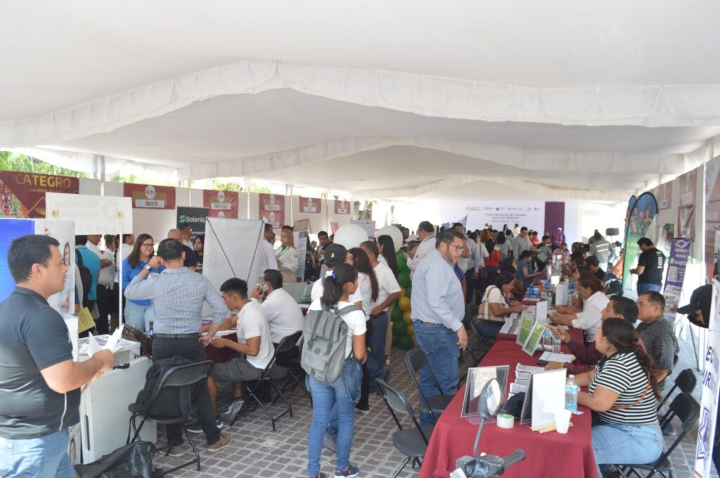 Un éxito la Feria de Empleo Para Mujeres en Iguala