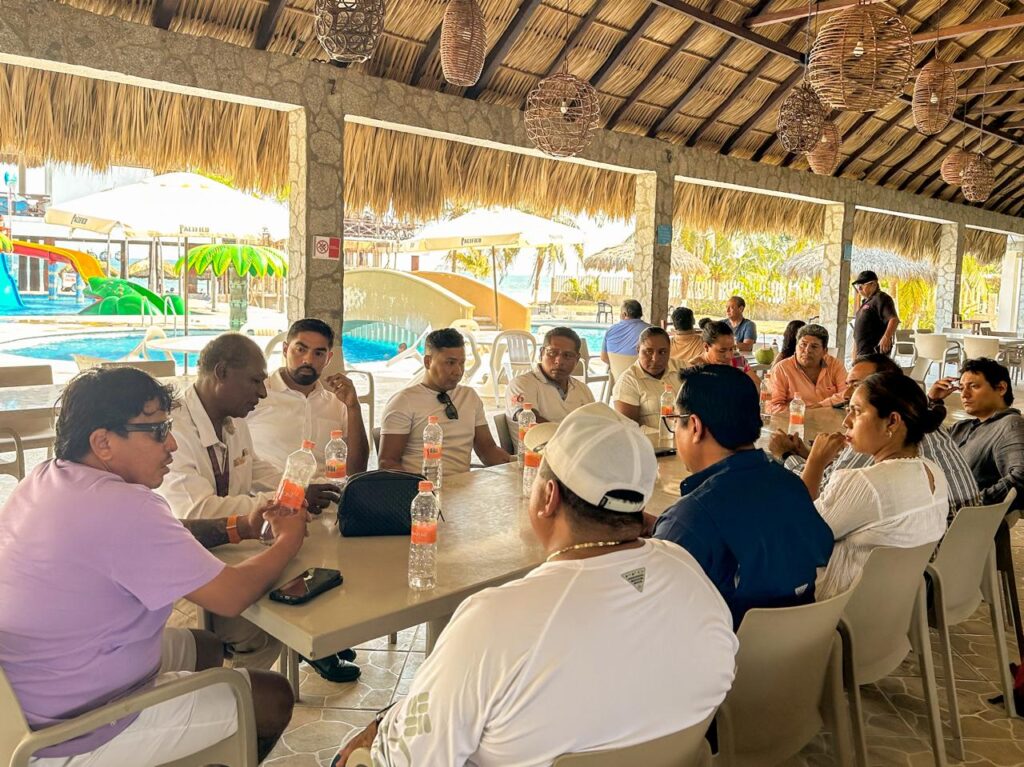 Gobierno de Guerrero fortalece en la Costa Chica el proceso de descentralización en la nueva política turística