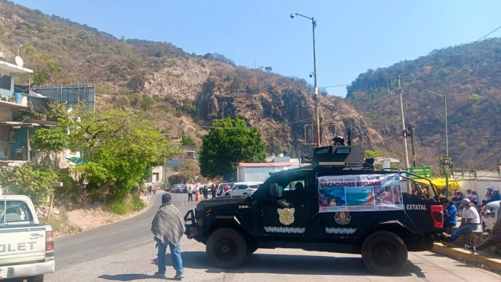 Gobierno de Guerrero brinda seguridad a feligreses durante procesiones