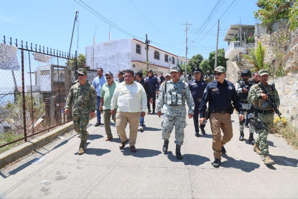 Refuerza gobierno del estado operativo interinstitucional para la prevención del delito en La Mira, Acapulco