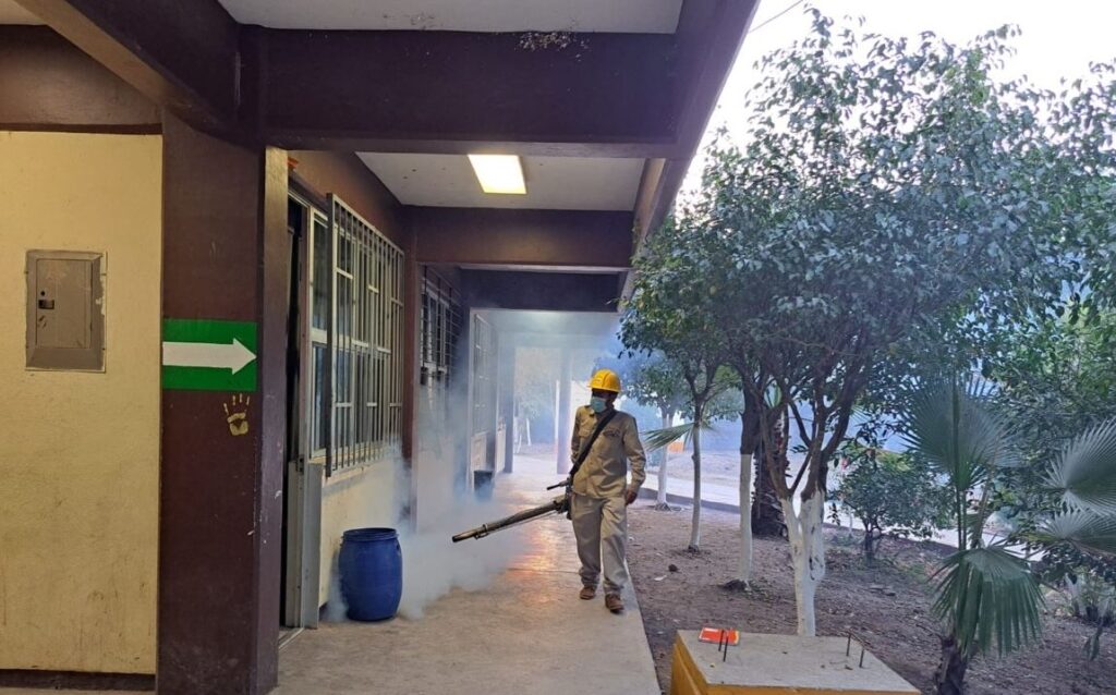 La SSG refuerza las acciones de control larvario contra el mosco transmisor del dengue en Guerrero