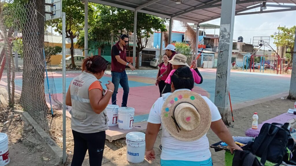 Jornada de brigadeo en la Colonia Renacimiento de Acapulco
