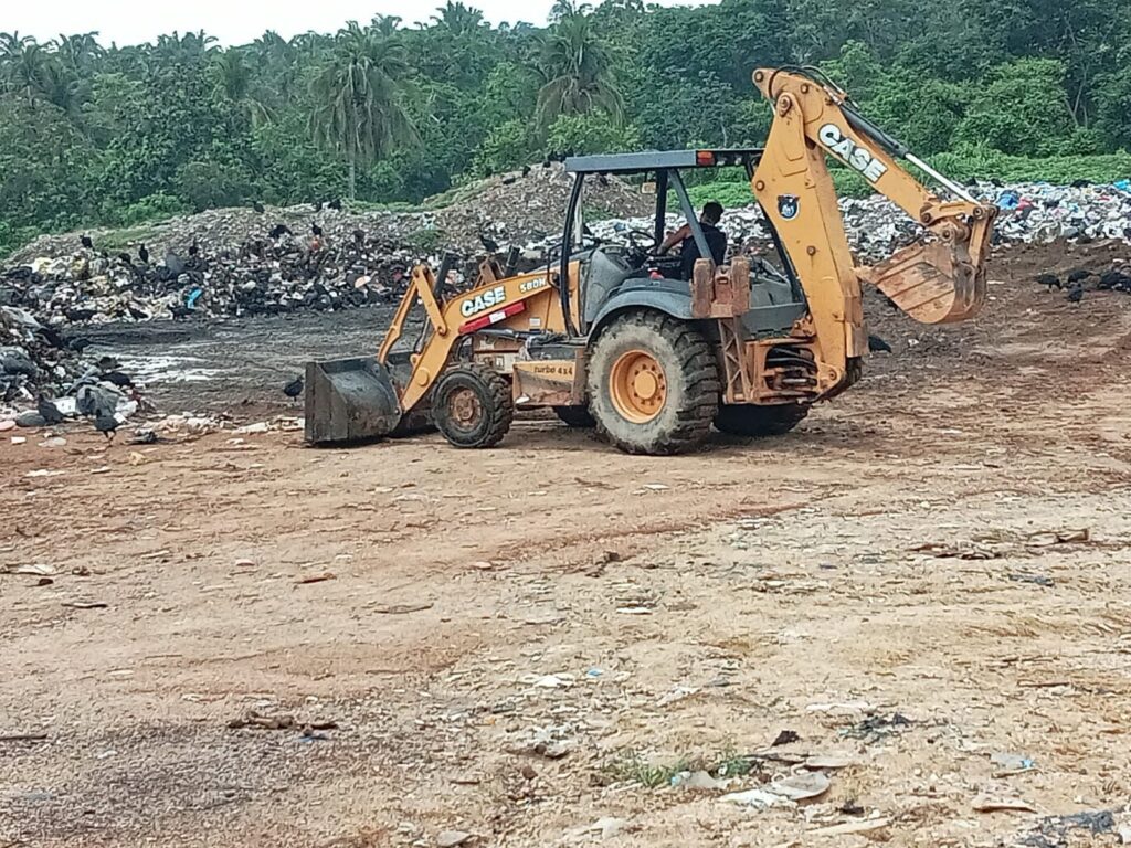 La Secretaría de Desarrollo Urbano, Obras Públicas y Ordenamiento Territorial, continúa con las labores de limpieza y atención en Marquelia