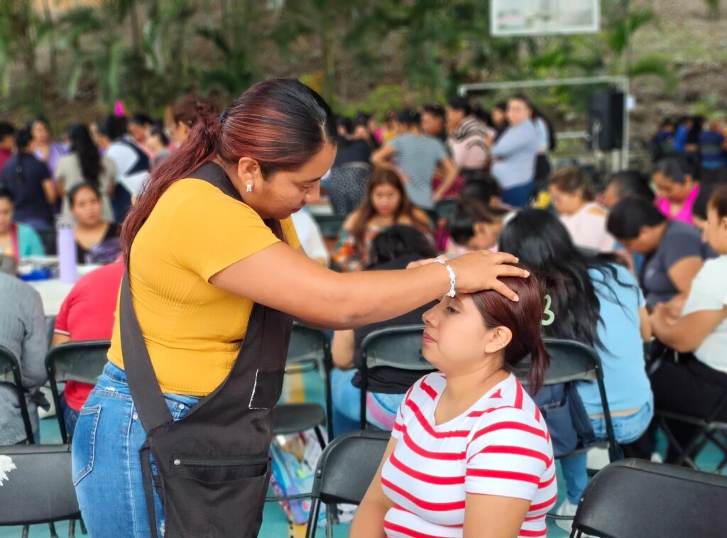Capacita ICATEGRO a mujeres beneficiadas del programa de Tarjeta Violeta de Chilpancingo y Heliodoro Castillo