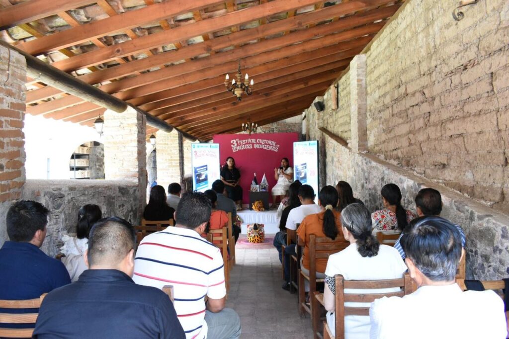 “3er. Festival Cultural de Lenguas Indígenas”, se llevó a cabo la presentación de los libros “Agua en tiempos de sed”
