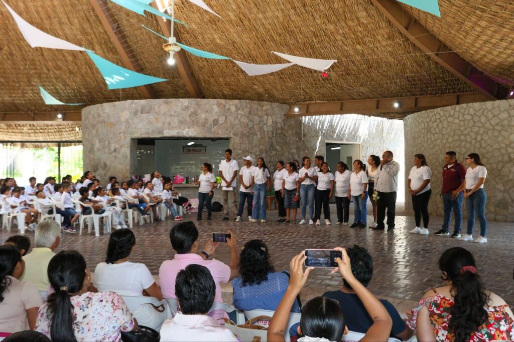 Parque Papagayo despide el verano con talento y alegría infantil