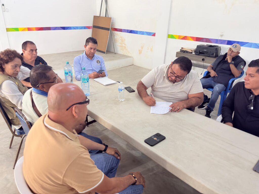 Gobierno de Guerrero logra liberación de elementos retenidos en Juan R. Escudero mediante el diálogo