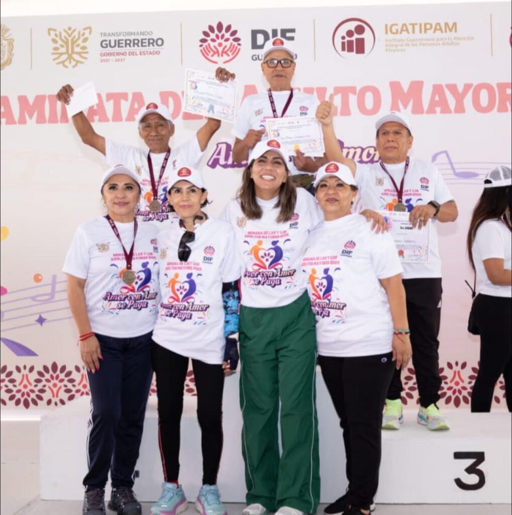 Encabeza Liz Salgado Caminata de las y los Adultos Mayores “Amor con Amor se Paga”, en Chilpancingo 