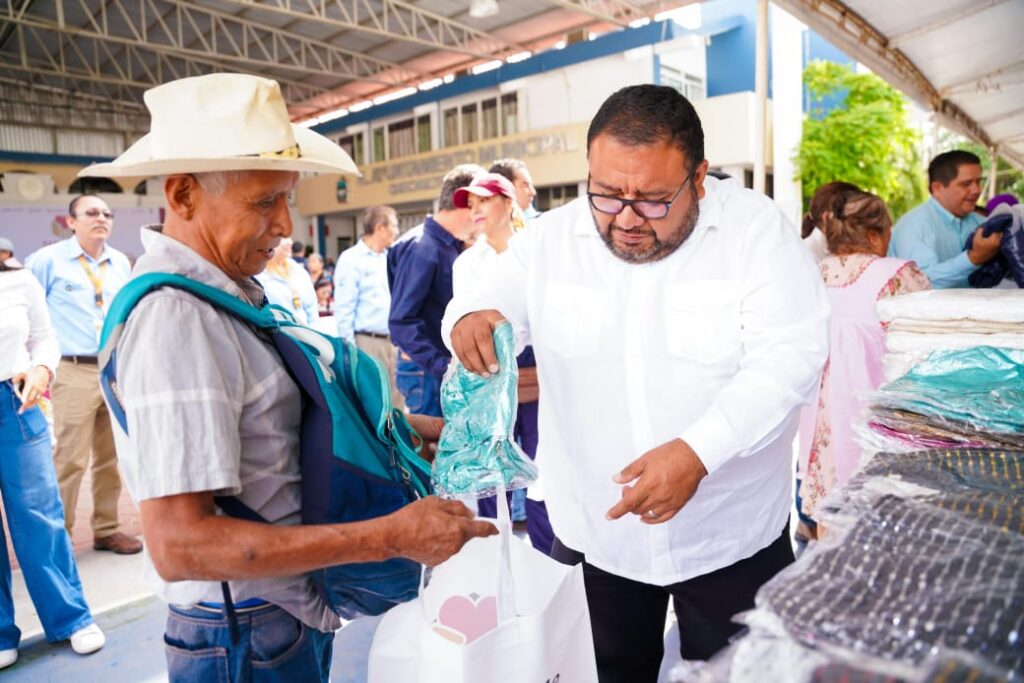 Tianguis del Bienestar llega a Quechultenango para fortalecer la justicia social en Guerrero