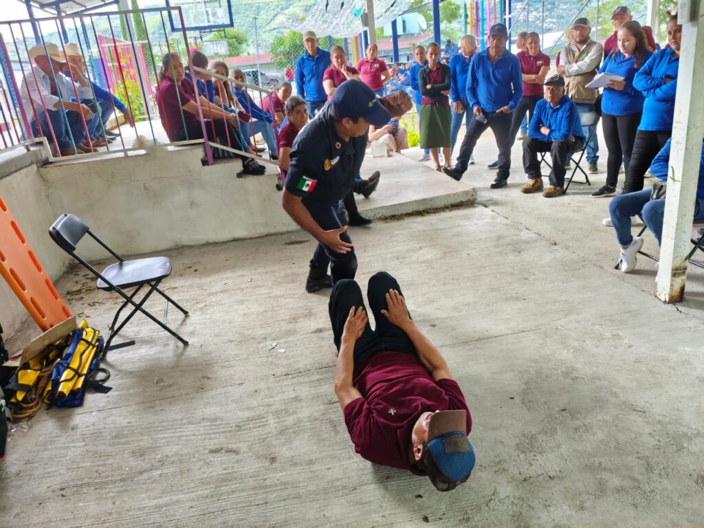 La SGIRPCGRO refuerza tareas de capacitación entre la población guerrerense