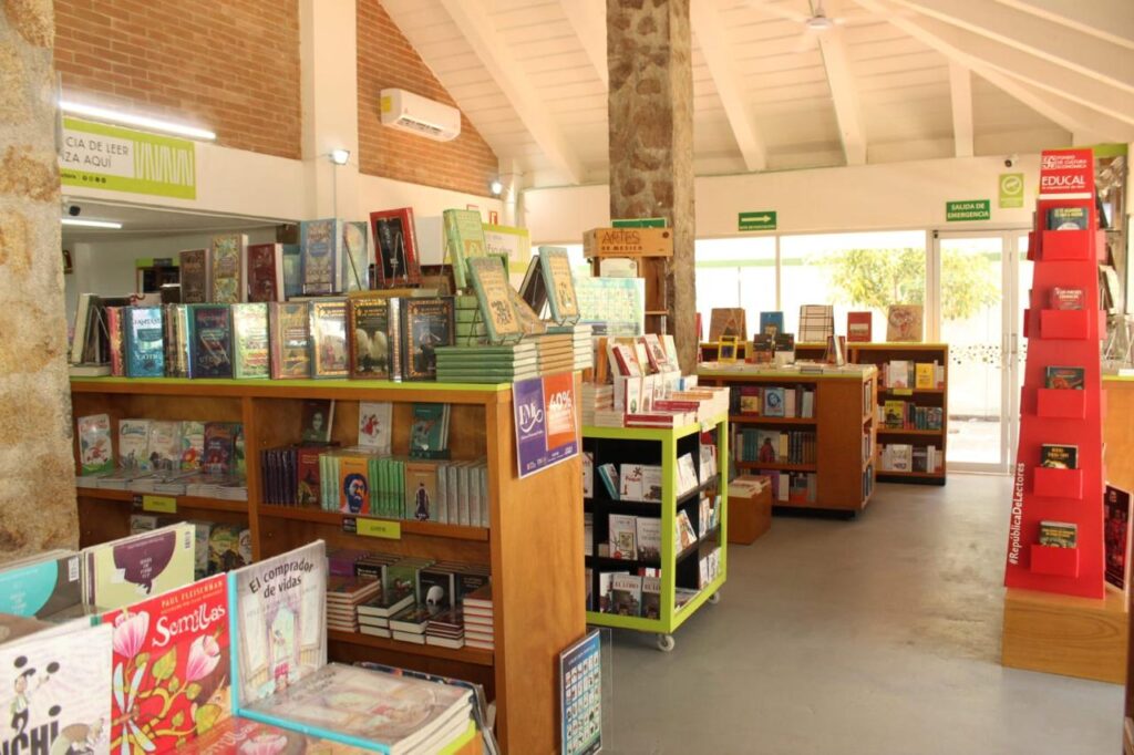 Reaperturan la Librería EDUCAL, en el Centro Cultural Acapulco con 3 mil títulos